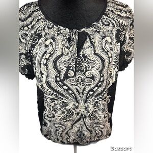Madison Black and White Paisley Women's Top size XL